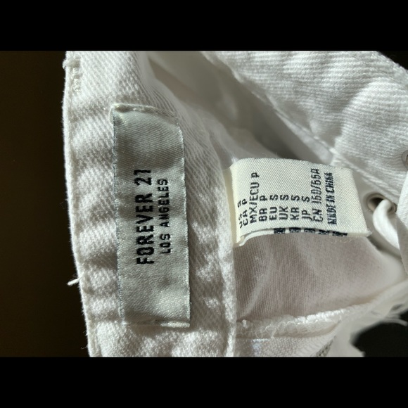 FOREVER 21 Denim Skirt White Solid Bottom - Picture 3 of 3